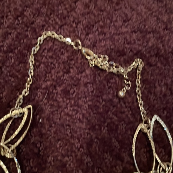 Golden silver tone necklace - Picture 3 of 3